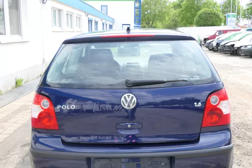 VW Polo 9N3 9N Heckklappe Kofferraumklappe Klappe blau LB5N ohne Anbauteile