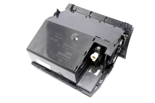 VW Golf 7 vorne Fach Ablagefach 5G1863391J 82V schwarz black it up 4-Motion (169190)