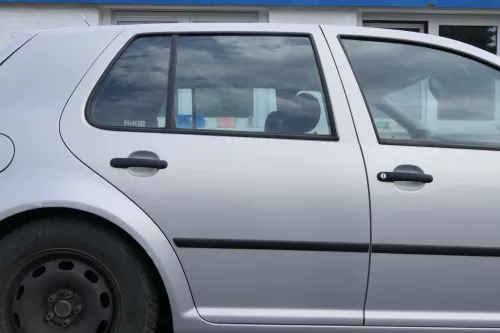 VW Golf 4 Limousine Tür hinten rechts silber grau LB7Z (KEINkombi)