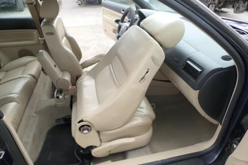 VW Golf 4 Türdichtung Dichtung Tür vorne rechts Beifahrertür 2/3-Türer beige bes (169504)