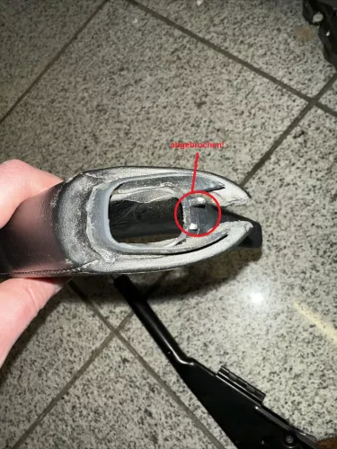 Audi A4 B5 Handbremse Feststellbremse schwarz Leder Griff 8D0711463C (169678)