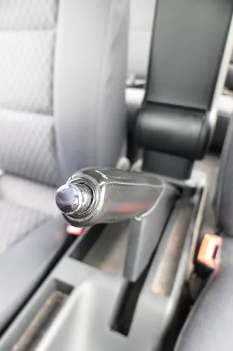 Audi A4 B5 Handbremse Feststellbremse schwarz Leder Griff 8D0711463C (169678)