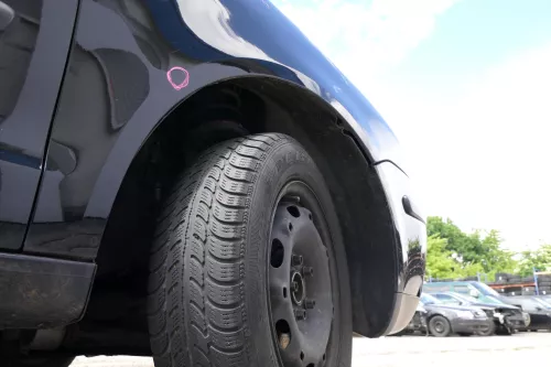 VW Polo 9N Kotflügel vorne rechts schwarz L041 bis ca.Bj.2004 (169688)