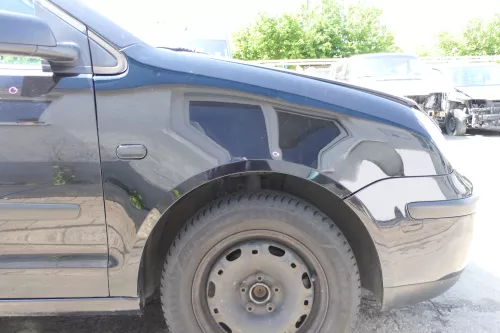 VW Polo 9N Kotflügel vorne rechts schwarz LC9Z bis ca.Bj.2004 