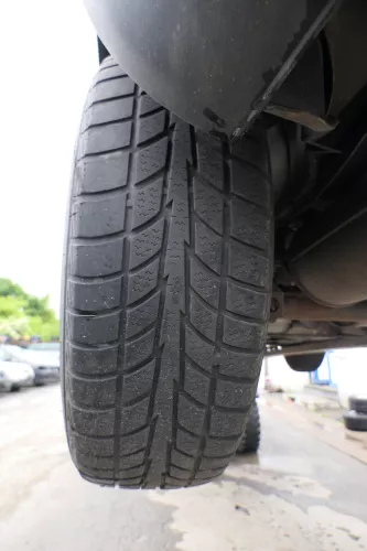 A6 4B Alufelgen Felgen 8D0601025M 6jx15H2 ET45 195/65 R15 Winterreifen 3-5mm (169714)