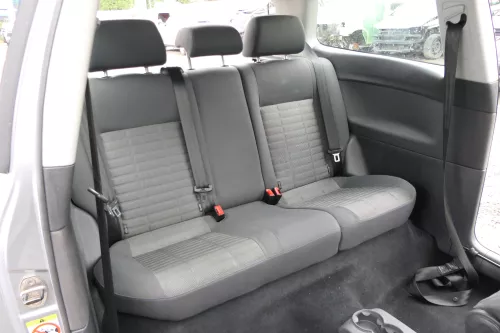 VW Polo 9N 9N3 Sitz Rückbank Sitzfläche Sitze 3 Punkt Gurt hinten mit Kopfstütze (169741)