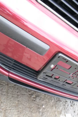 Leon 1M Toledo Stoßstange vorne Stoßfänger Grill rot LS3R (169756)