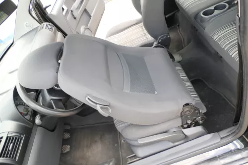 VW Fox Sitz Fahrersitz vorne links OHNEAirbag höhenverstellbar  v (169935)