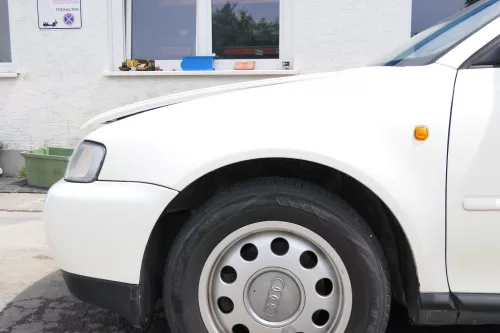 Audi A3 8L Kotflügel vorne links weiß LY9G