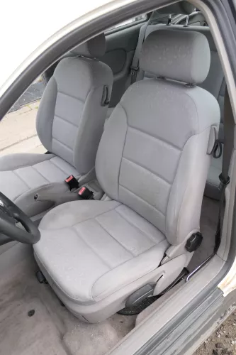 A3 8L Sitz Fahrersitz vorne links 2/3-Türer klappbar höhenverstellbar muschel gr (169982)