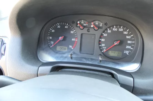 VW Golf 4 Tacho Tachometer Kombiinstrument 143.000km 1J0919861 1,4 16V 75PS 55kw