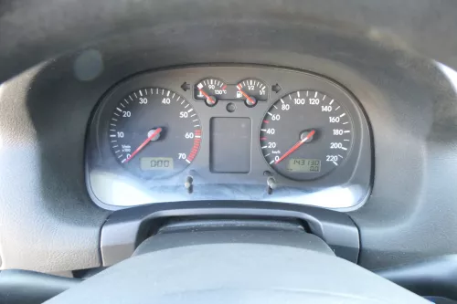 VW Golf 4 Tacho Tachometer Kombiinstrument 143.000km 1J0919861 1,4 16V 75PS 55kw (170088)