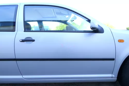 VW Golf 4 Tür vorne rechts Beifaahrertür 2/3-Türer silber grau LB7Z ohneAnbaute