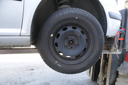 2x VW Golf 4 Bora 175/80 R14 88T  Sommerreifen Reifen 6jx14H2 ET38 5-7mm