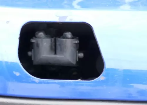 VW Golf 4 Stoßstange vorne Frontstoßstange Stoßfänger blau LW5Z SWR (170101)