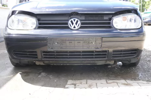 VW Golf 4 1J Stoßstange vorne Stoßfänger vorn schwarz LC9Z Frontstoßstange