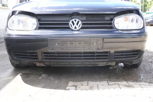 VW Golf 4 1J Stoßstange vorne Stoßfänger vorn schwarz LC9Z Frontstoßstange