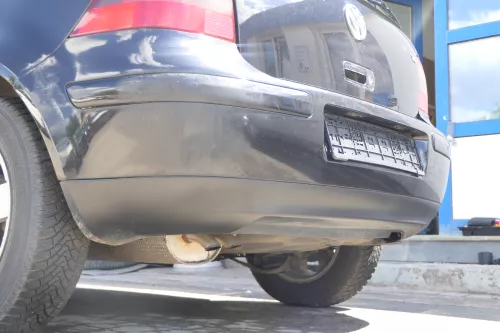 VW Golf 4 Limousine Stoßstange hinten Heckstoßstange Stoßfänger schwarz LC9Z (170141)