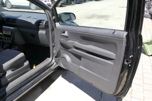 VW Fox 5Z Türverkleidung Verkleidung Tür vorne rechts schwarz (170171)