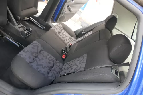 VW Golf 4 Limousine Sitz Rückbank Rücksitzbank hinten Sitze Sportsitze (170187)