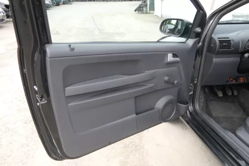 VW Fox 5Z Türverkleidung Verkleidung Tür vorne links schwarz 5Z3867013 (170203)