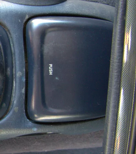 VW Sharan 7M Alhambra Aschenbecher Verkleidung Push blau