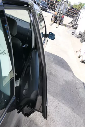 VW Golf 4 Bora Tür hinten rechts nur Kombi / Variant schwarz LC9Z -ohne Anbautei (170364)