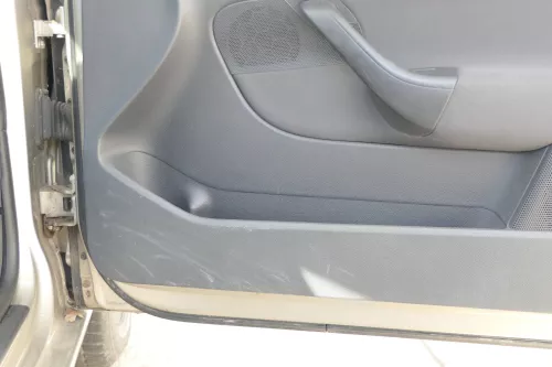 1x VW Golf 5 2/3-Türer Türverkleidung Verkleidung Tür vorne rechts (170393)
