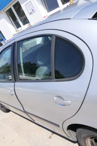 Seat Leon Toledo 1M Tür hinten links Fahrerseite silber grau LS7N ohn Anbauteile (170426)