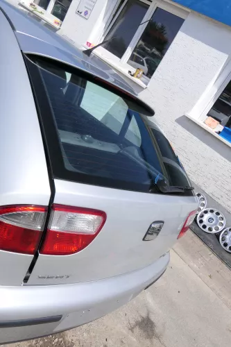 Seat Leon 1M Heckklappe Klappe hinten Kofferraumklappe silber grau LS7N Spoiler (170427)