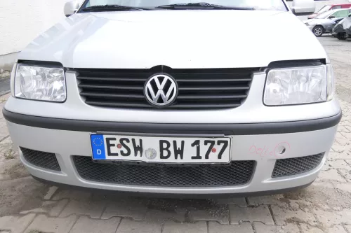 VW Polo 6N2 Stoßstange vorne Frontstoßstange Stoßfänger silber LB7Z + Grill (170481)