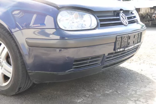 VW Golf 4 Stoßstange vorne Stoßfänger vorn vorne blau LA5G (170506)