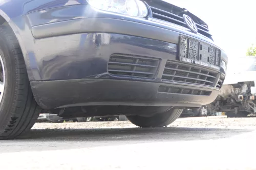 VW Golf 4 Stoßstange vorne Stoßfänger vorn vorne blau LA5G (170506)