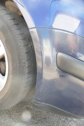 VW Golf 4 Stoßstange vorne Stoßfänger vorn vorne blau LA5G (170506)