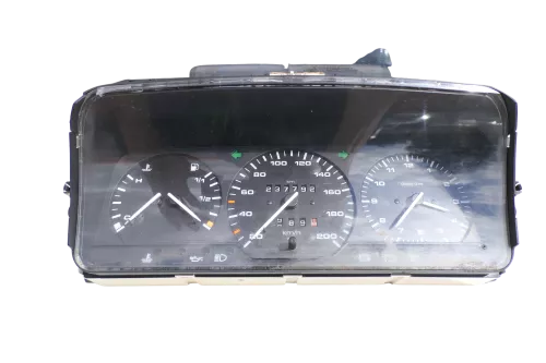 VW T4 Transporter Tacho Tachometer Kombiinstrument 237.000km 701919033DK  1,9 TD