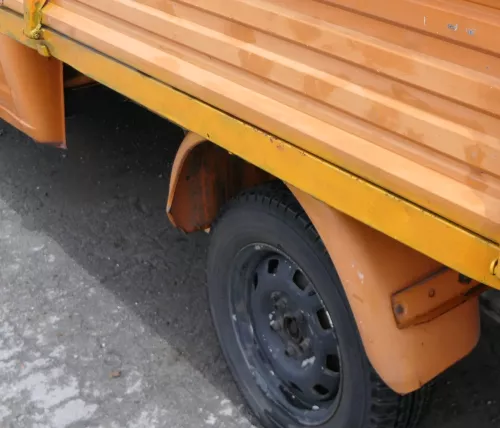 VW T4 DOKA Pritsche Radhausschale Radhaus hinten rechts oder links passend orang (170624)
