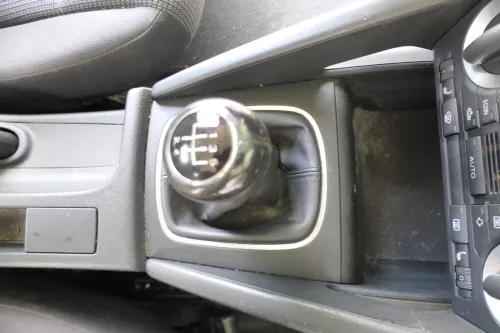 A3 8P Schaltknauf Schaltsack Schaltung Schaltknüppel 5-Gang Original schwarz Led (170812)