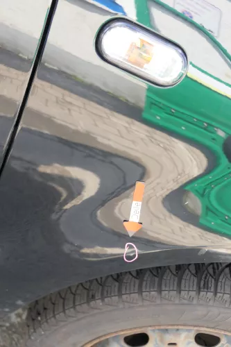 VW Fox 5Z Kotflügel vorne rechts schwarz L041 (170839)