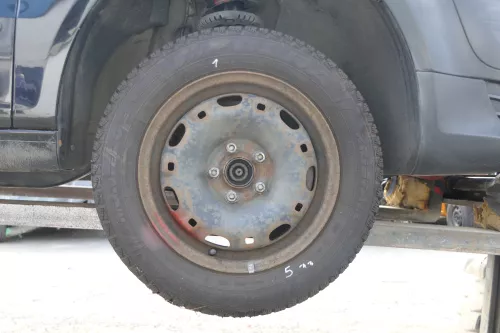 4x Skoda Fabia Felgen Reifen 165/70 R14 81T Winterreifen M&S 5jx14H2 ET35  5-7mm