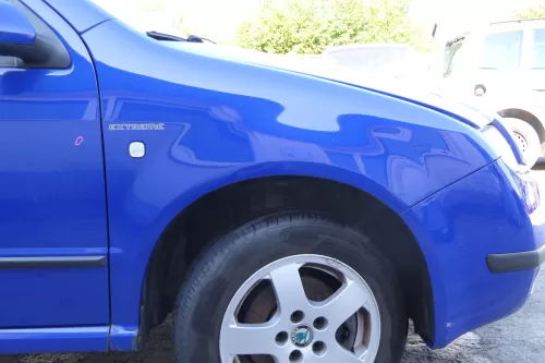 Skoda Fabia 6Y Kotflügel vorne rechts blau LF5K auch Kombi