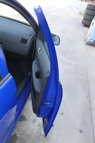 Skoda Fabia 6Y Kombi Limousine Tür vorne rechts Beifahrertür blau LF5K (170899)