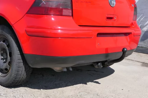VW Golf 4 Limousine Stoßstange hinten Heckstoßstange Stoßfänger rot LP3G (171082)