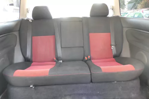 VW Golf 4 Limousine Sitz Rückbank Rücksitzbank hinten Sitze Sportsitze rot (171088)
