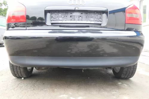 Audi A3 8L Stoßstange Heckstoßstange hinten schwarz LY9B