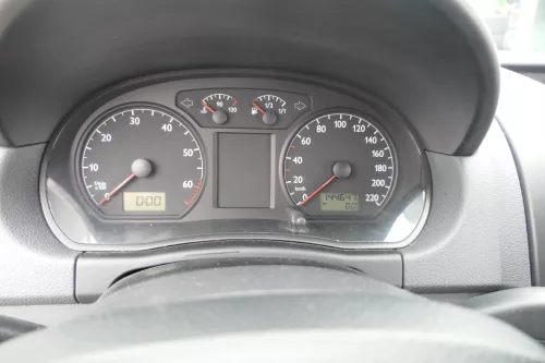VW Polo 9N Tacho Tachometer Kombiinstrument 144.000km 6Q0920800P 1,2 47kw 40kw