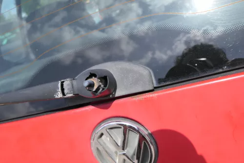 VW Polo 6N Heckklappe Klappe hinten Kofferraumklappe mit Scheibe rot LP3G (171172)