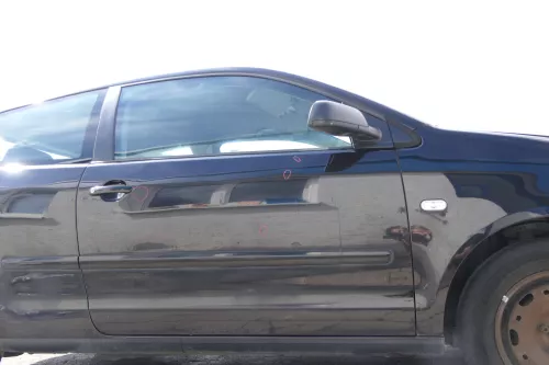 VW Polo 9N 9N3 Tür vorne rechts Beifahrertür 2/3-Türer schwarz L041ohneAnbauteil