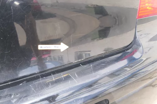 VW Polo 9N3 9N Heckklappe Kofferraumklappe Klappe schwarz L041 - Scheibe (171187)