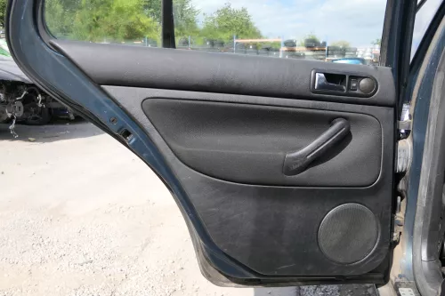 1x VW Golf 4 1J Limousine Türverkleidung Verkleidung Tür hinten links schwarz