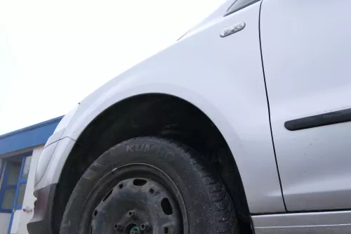 VW Fox Kotflügel vorne links silber LA7W grau (171258)